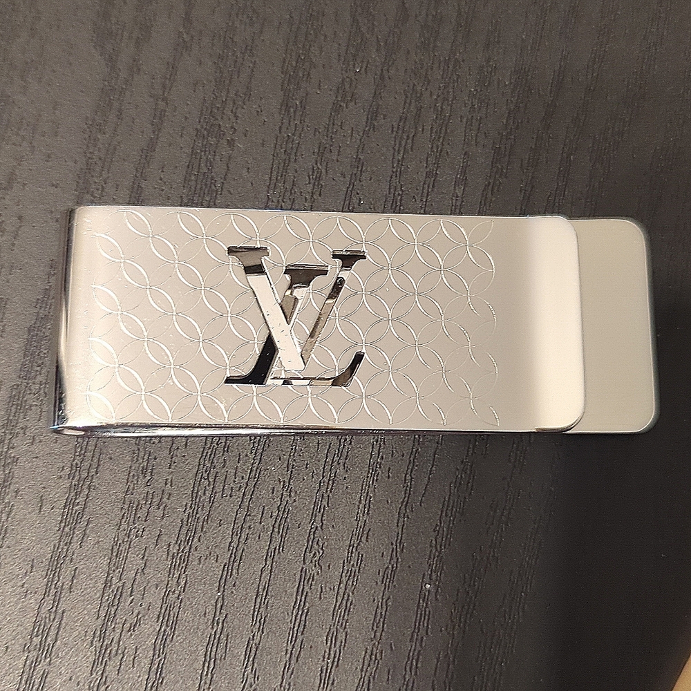 Louis Vuitton Champs Elysées Bill Clip